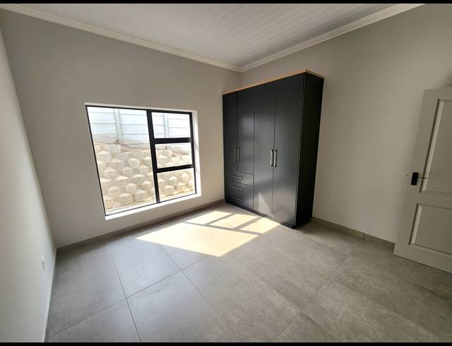 3 BEDROOM DUET FOR SALE IN ISLAND VIEW